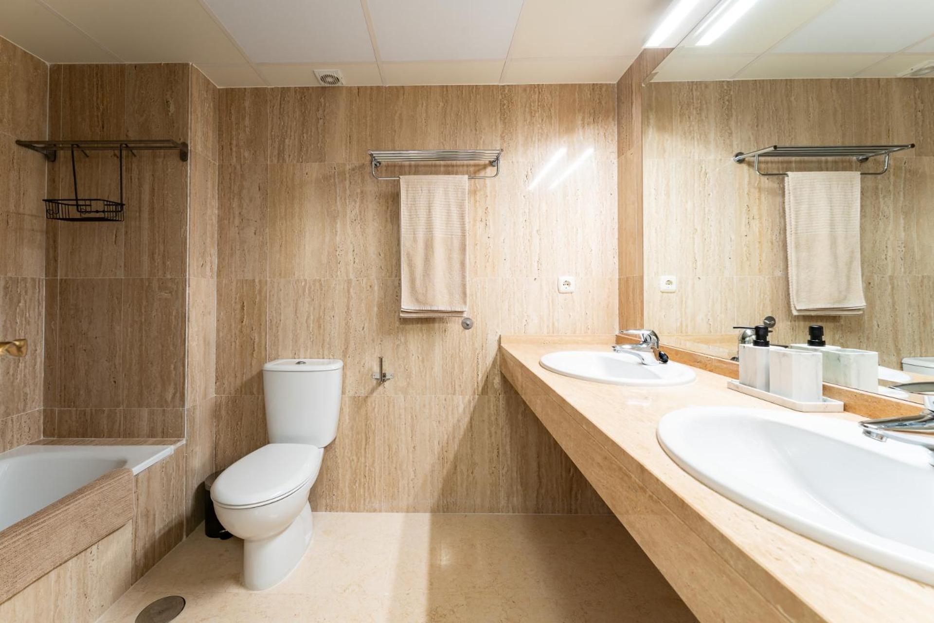 Ct 375 - Faro's Cozy Dream In Elviria - Apartamento